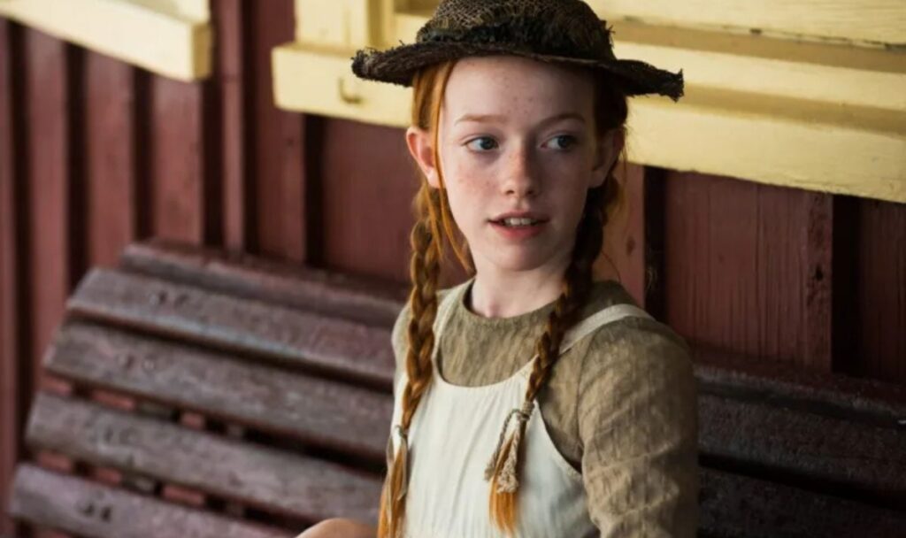 Amybeth McNulty as Anne Shirley