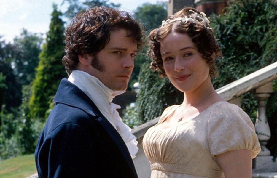 While the arrival of wealthy gentlemen sends her marriage-minded mother into a frenzy, willful and opinionated Elizabeth Bennet matches wits with haughty Mr. Darcy.