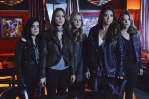 10 Crazy Things About Pretty Little Liars You Won’t Believe