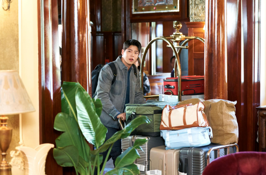 Kim Seon-ho and Go Youn-jung in Can This Love Be Translated