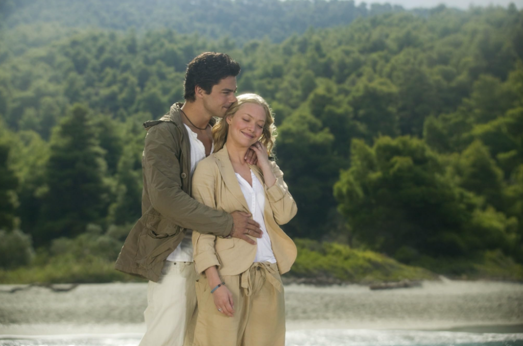 Dominic Cooper and Amanda Seyfried in Mamma Mia!