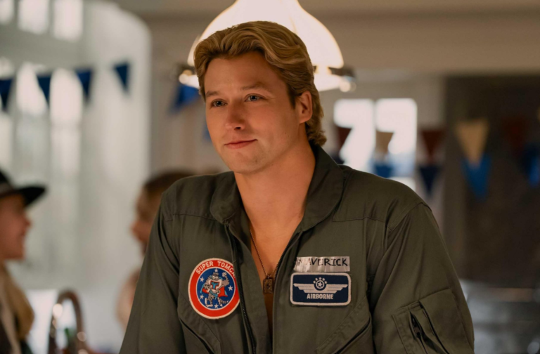 Stephen Kalyn in Off Campus